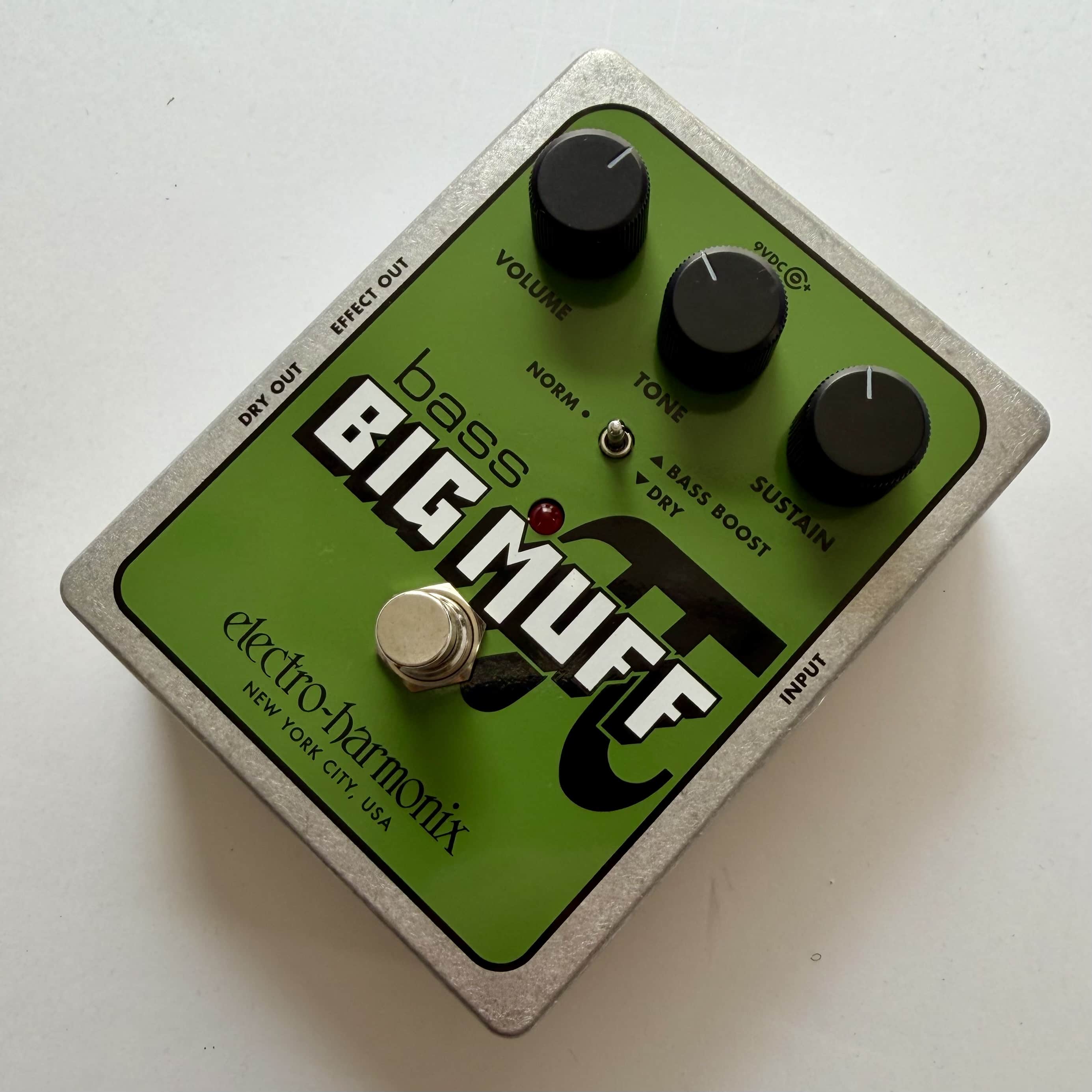 Bass Big Muff π